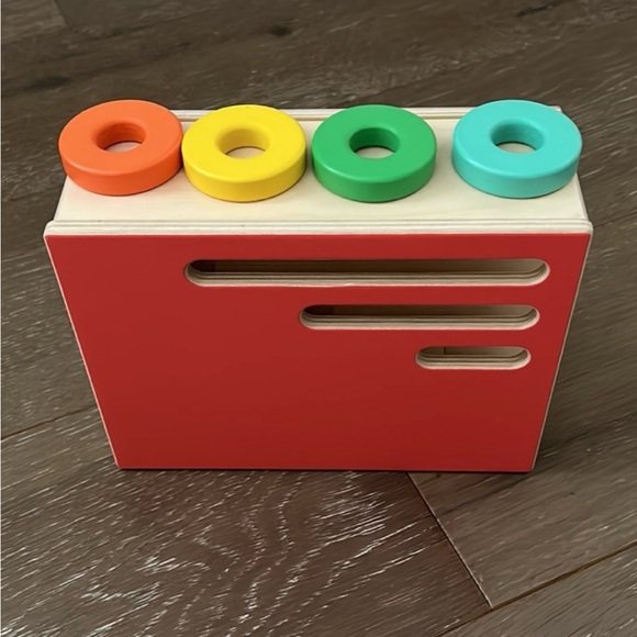 Lovevery Realist Count & Slide Ring Chute - Picture 1 of 2